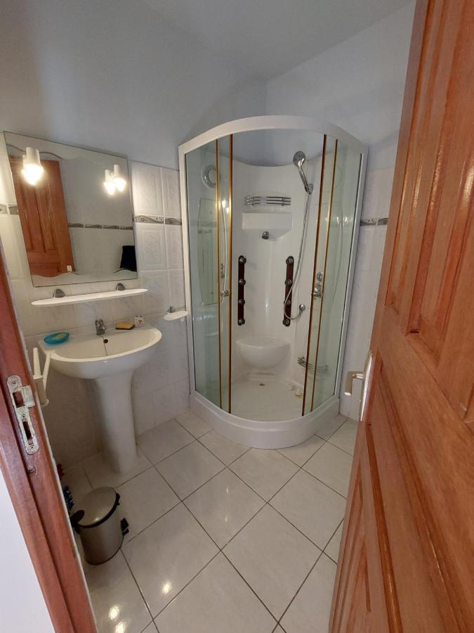 Loue F2 Dans Maison à François